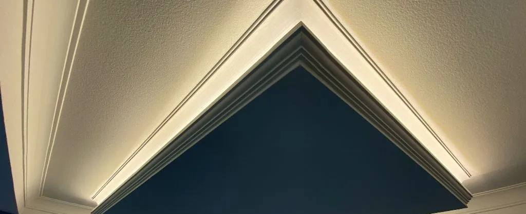 Hintergrundbild mit Deckenlampe